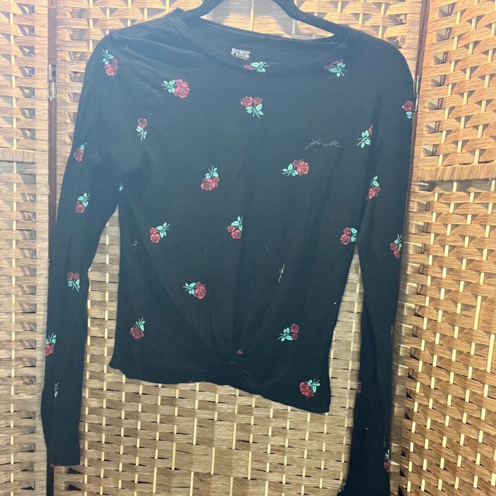 PINK Victoria's Secret | Black | Rose Floral Print Long Sleeve Crop Top